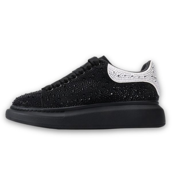 AMQ Black White Crystal