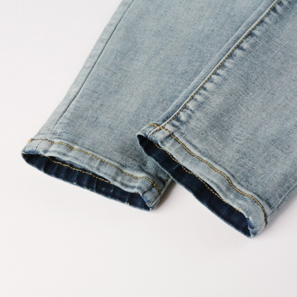 280_e29485e6-5b48-4047-aacd-a5810b6bbe3e Amr Blue Patch Jeans