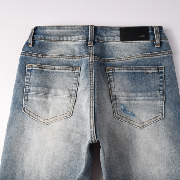 55_69645653-baa8-4dcc-9d63-08d64adc8696 Amr Blue Patch Ripped Jeans