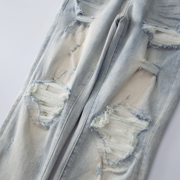 71_7ea41d32-f56e-4368-b3d0-e9550f60829f Amr Patch Ripped Blue Jeans